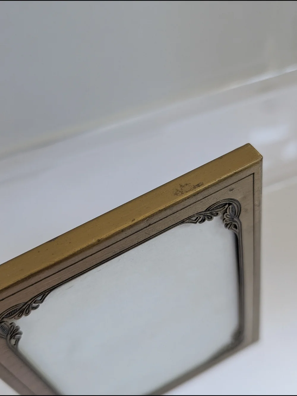 Vintage M.W. CARR Solid Brass Gold decorative corners accent Picture Photo Frame